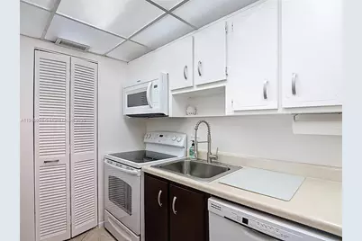 201 178th Dr #315, Sunny Isles Beach, FL 33160 - Photo 17