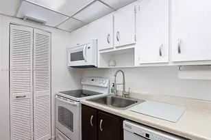 201 178th Dr, Sunny Isles Beach, FL 33160 - Photo 17