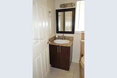1741 SW 40th Ter, Fort Lauderdale, FL 33317 - Photo 13