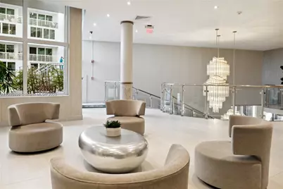 5401 Collins Ave #1512, Miami Beach, FL 33140 - Photo 13