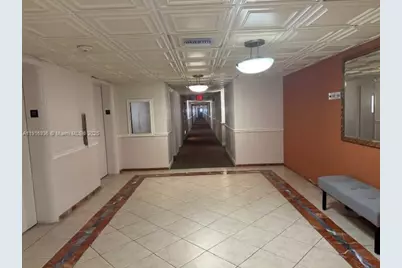 5401 Collins Ave #1512, Miami Beach, FL 33140 - Photo 15