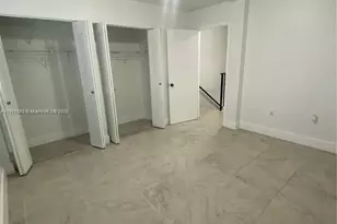 1650 W 44th Pl, Hialeah, FL 33012 - Photo 5