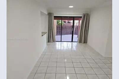 311 W Park Dr #101-13, Miami, FL 33172 - Photo 13