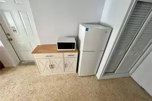 15831 SW 100th Ct, Miami, FL 33157 - Photo 3