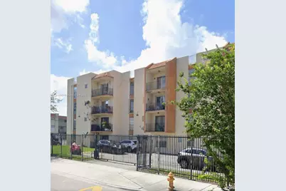 1051 SW 1st St #303, Miami, FL 33130 - Photo 1