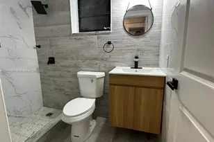 1051 SW 1st St, Miami, FL 33130 - Photo 11