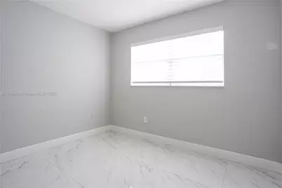 11510 SW 7th St, Sweetwater, FL 33174 - Photo 13