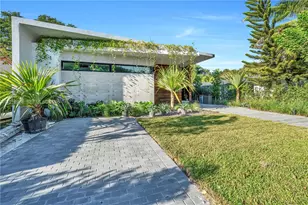 34 SW 26th Rd, Miami, FL 33129 - Photo 7