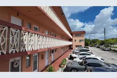 18900 NE 3rd Ct #528-5, Miami, FL 33179 - Photo 17