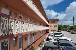 18900 NE 3rd Ct, Miami, FL 33179 - Photo 17