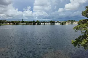 18900 NE 3rd Ct, Miami, FL 33179 - Photo 7