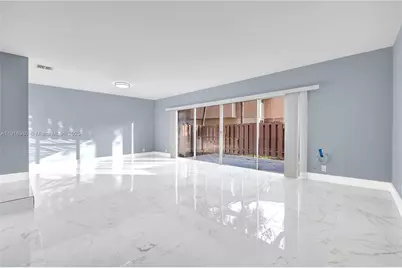 8211 NW 8th St #2, Plantation, FL 33324 - Photo 5