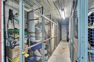 8405 NW 61st St, Tamarac, FL 33321 - Photo 15