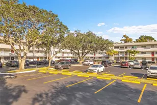 8405 NW 61st St, Tamarac, FL 33321 - Photo 19