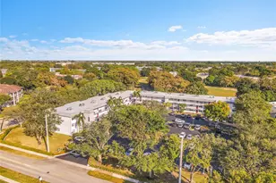 8405 NW 61st St, Tamarac, FL 33321 - Photo 25