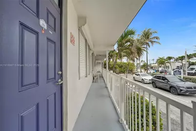 322 Taylor St #1D, Hollywood, FL 33019 - Photo 21
