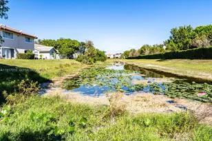 8945 NW 38th Dr, Coral Springs, FL 33065 - Photo 23