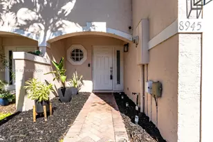 8945 NW 38th Dr, Coral Springs, FL 33065 - Photo 3