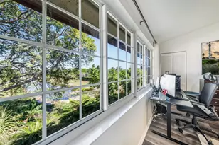 8945 NW 38th Dr, Coral Springs, FL 33065 - Photo 13