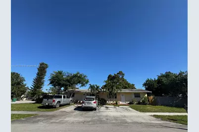 2200 SW 42nd Ave, Fort Lauderdale, FL 33317 - Photo 1