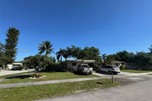 2200 SW 42nd Ave, Fort Lauderdale, FL 33317 - Photo 5