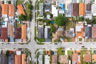 202 NW 60th Ave, Miami, FL 33126 - Photo 25