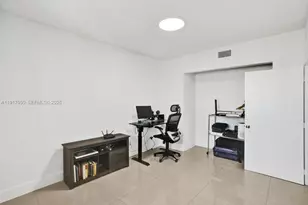 888 Biscayne Blvd, Miami, FL 33132 - Photo 21