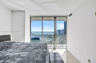 888 Biscayne Blvd, Miami, FL 33132 - Photo 9