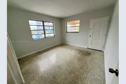 675 SW 7th Ave #12, Miami, FL 33130 - Photo 9