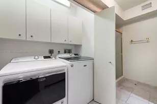 20281 E Country Club Dr, Aventura, FL 33180 - Photo 35