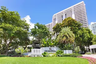 20281 E Country Club Dr, Aventura, FL 33180 - Photo 3