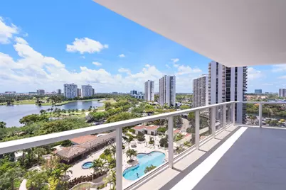 20281 E Country Club Dr #1009, Aventura, FL 33180 - Photo 13