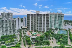 20281 E Country Club Dr, Aventura, FL 33180 - Photo 77