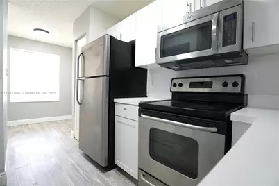 14104 Glenmoor Dr #14104, West Palm Beach, FL 33409 - Photo 3