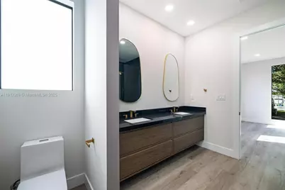 535 NW 52nd St, Miami, FL 33127 - Photo 23