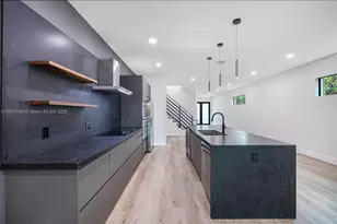 535 NW 52nd St, Miami, FL 33127 - Photo 9