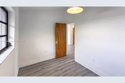 8877 SW 36th St, Miami, FL 33165 - Photo 25