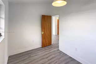 8877 SW 36th St, Miami, FL 33165 - Photo 25