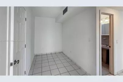 8877 SW 36th St, Miami, FL 33165 - Photo 13