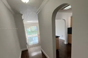 980 NE 170th St, North Miami Beach, FL 33162 - Photo 27