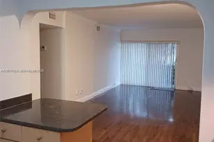 980 NE 170th St, North Miami Beach, FL 33162 - Photo 9