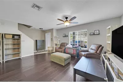 5933 Glasgow Way, Tamarac, FL 33321 - Photo 7