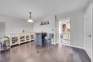 5933 Glasgow Way, Tamarac, FL 33321 - Photo 9