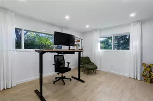 8445 SW 158th St, Palmetto Bay, FL 33157 - Photo 17