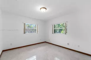 9085 SW 157th St, Palmetto Bay, FL 33157 - Photo 13