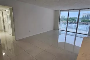 18021 Biscayne Blvd, Aventura, FL 33160 - Photo 7