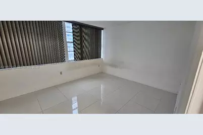 18021 Biscayne Blvd #402, Aventura, FL 33160 - Photo 9