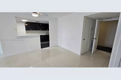 18021 Biscayne Blvd #402, Aventura, FL 33160 - Photo 5