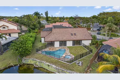 1875 NW 93rd Way, Plantation, FL 33322 - Photo 41