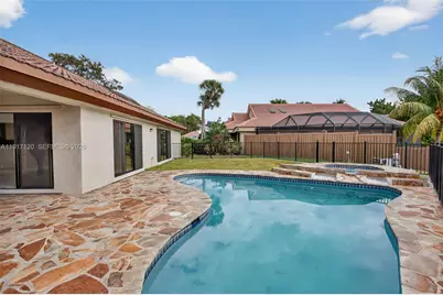 1875 NW 93rd Way, Plantation, FL 33322 - Photo 5